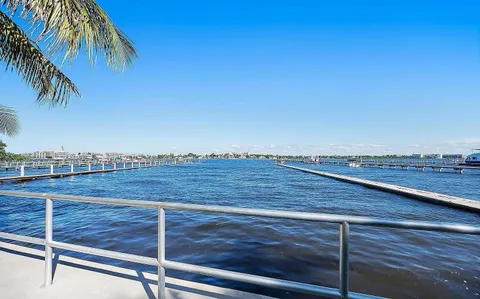 $2,900,000 | 1801 North Lakeside Drive, Lake Worth Beach, FL 33460