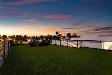 $2,900,000 | 1801 North Lakeside Drive, Lake Worth Beach, FL 33460