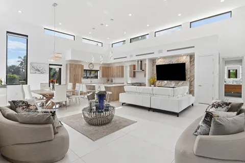 $2,900,000 | 1801 North Lakeside Drive, Lake Worth Beach, FL 33460