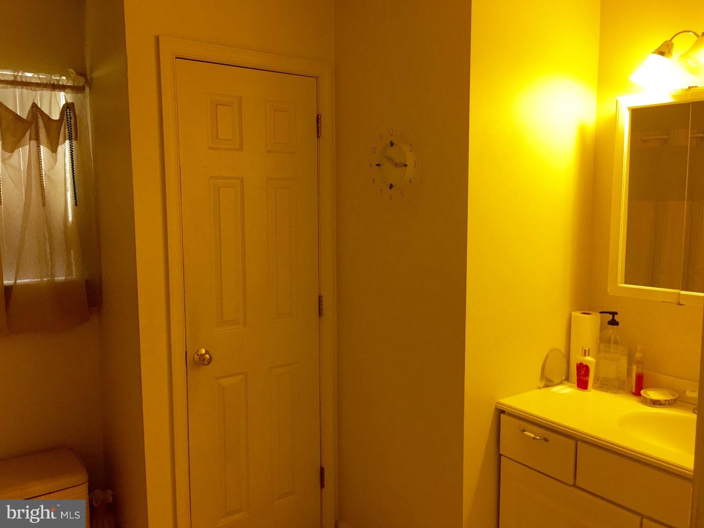 100 Alexander Road Beverly, NJ 08010 - Photo 8 of 12