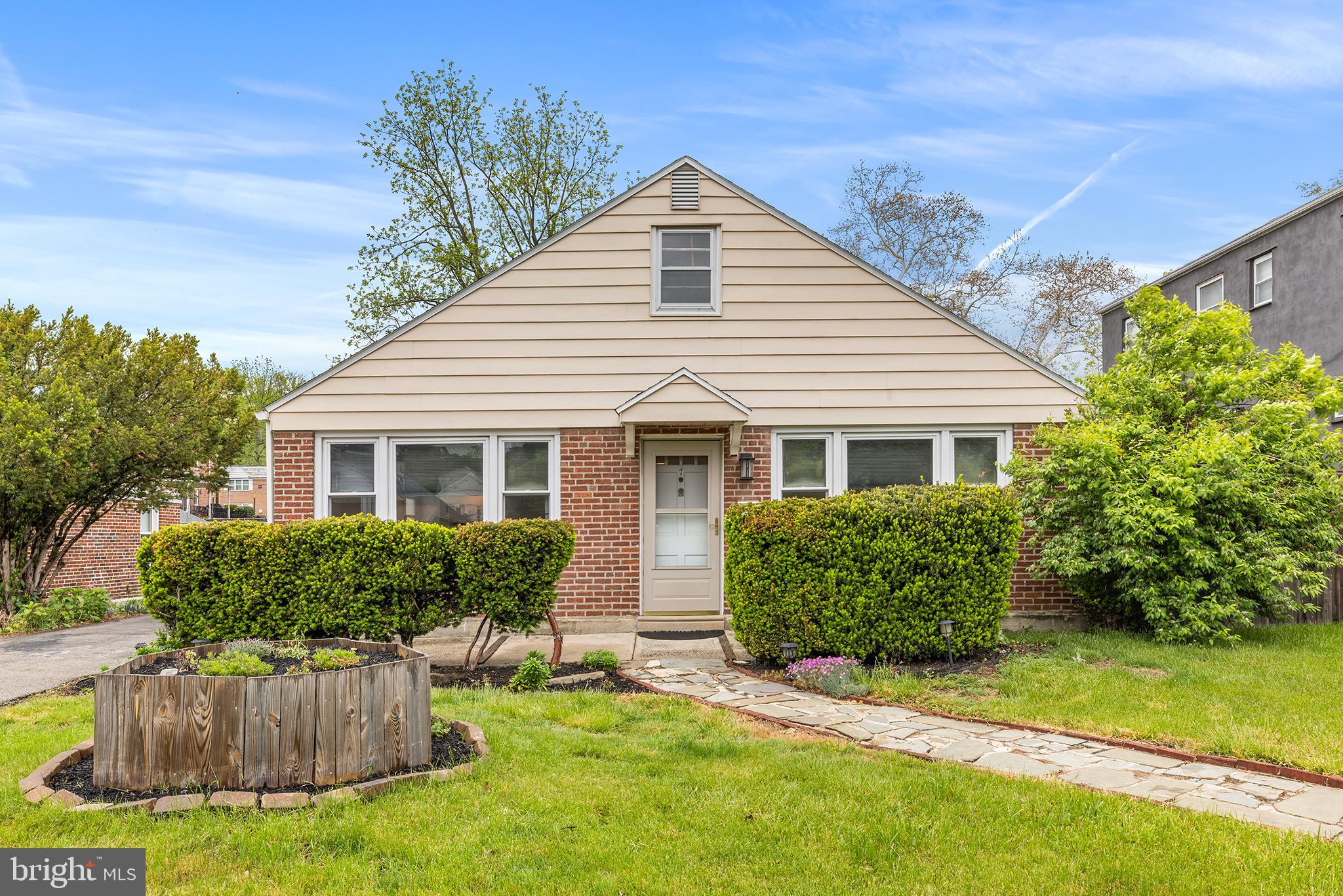 7 Brookside Road Glenside, PA 19038 - Photo 3 of 23