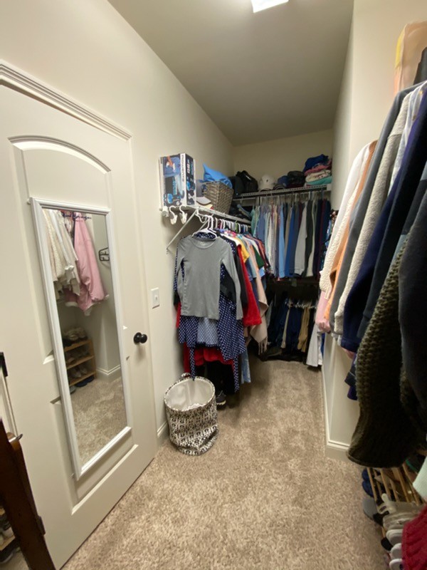 445 Huntington Drive Lebanon, TN 37087 - Photo 27 of 50 a walk in closet with clothes and shoes