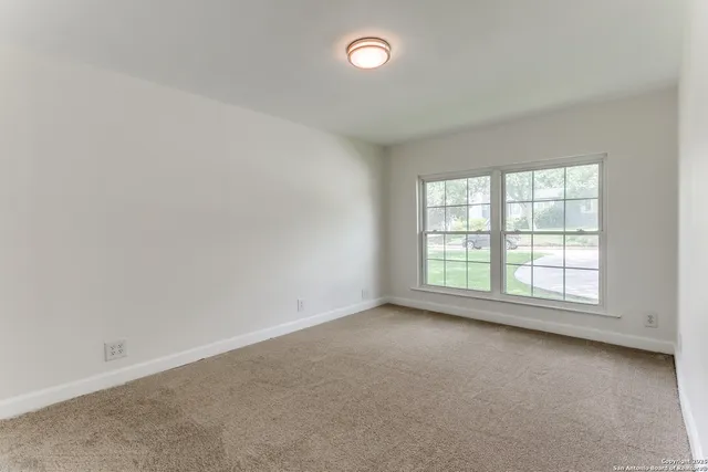 $370,000 | 216 Lyman Drive, Terrell Hills, TX 78209