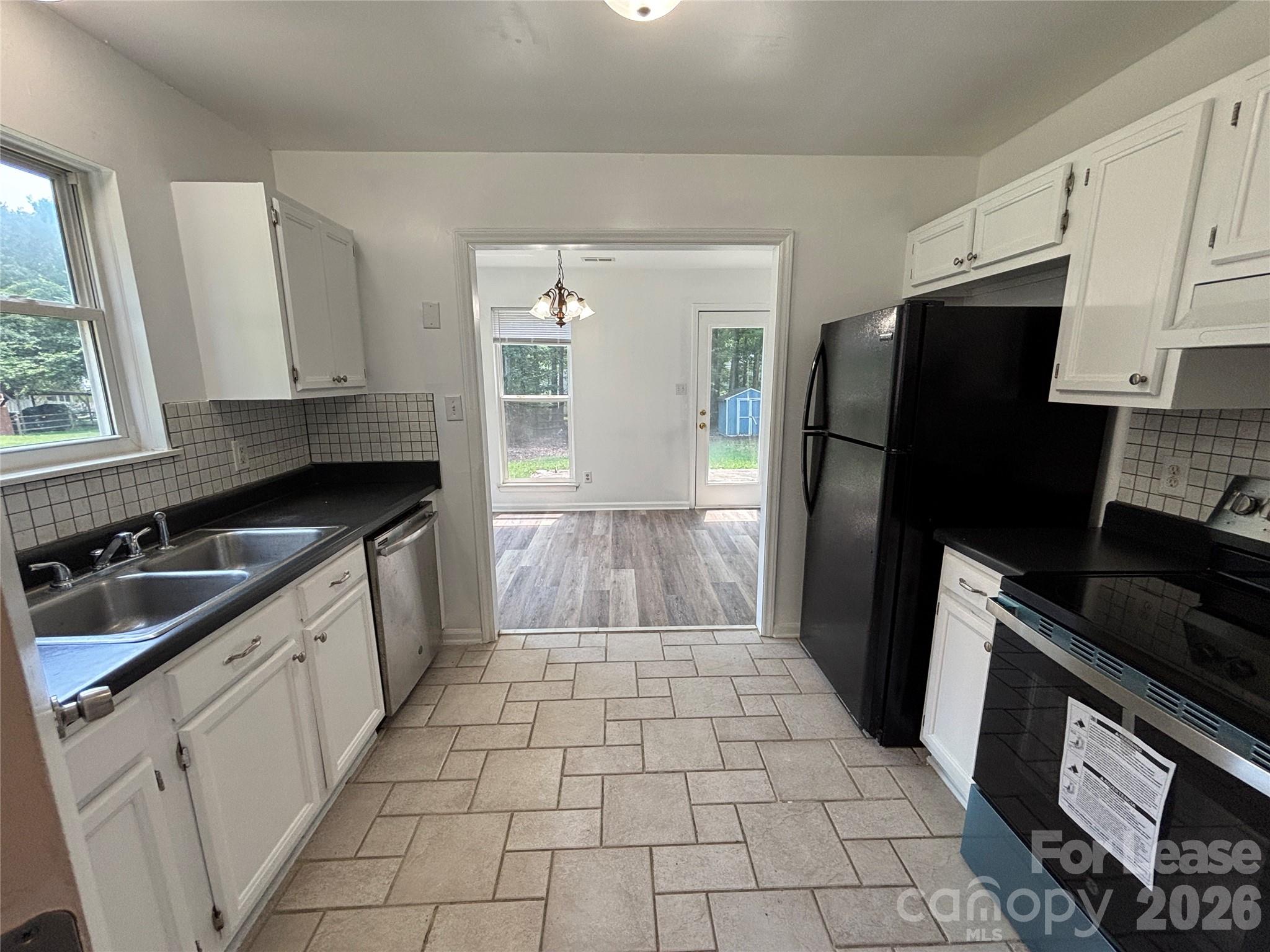 9419 Oren Thompson Road Charlotte, NC 28213 - Photo 15 of 36