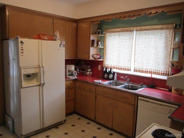 205 Haltiner Street River Rouge, MI 48218 - Photo 6 of 25 073.JPG