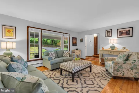 $759,000 | 83 Hart Avenue, Hopewell, NJ 08525