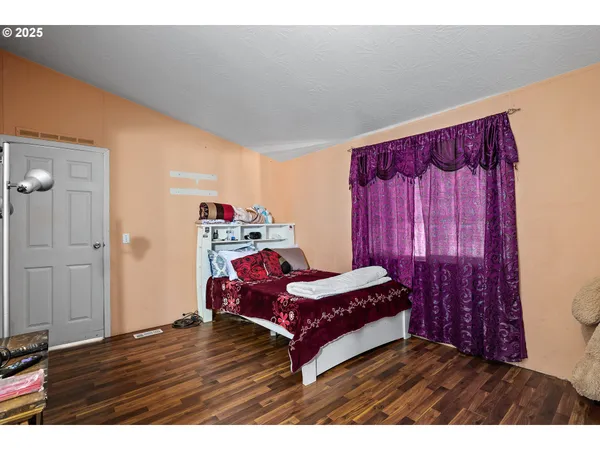 $275,000 | 10511 Lower River Road, Grants Pass, OR 97526