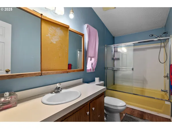 $275,000 | 10511 Lower River Road, Grants Pass, OR 97526