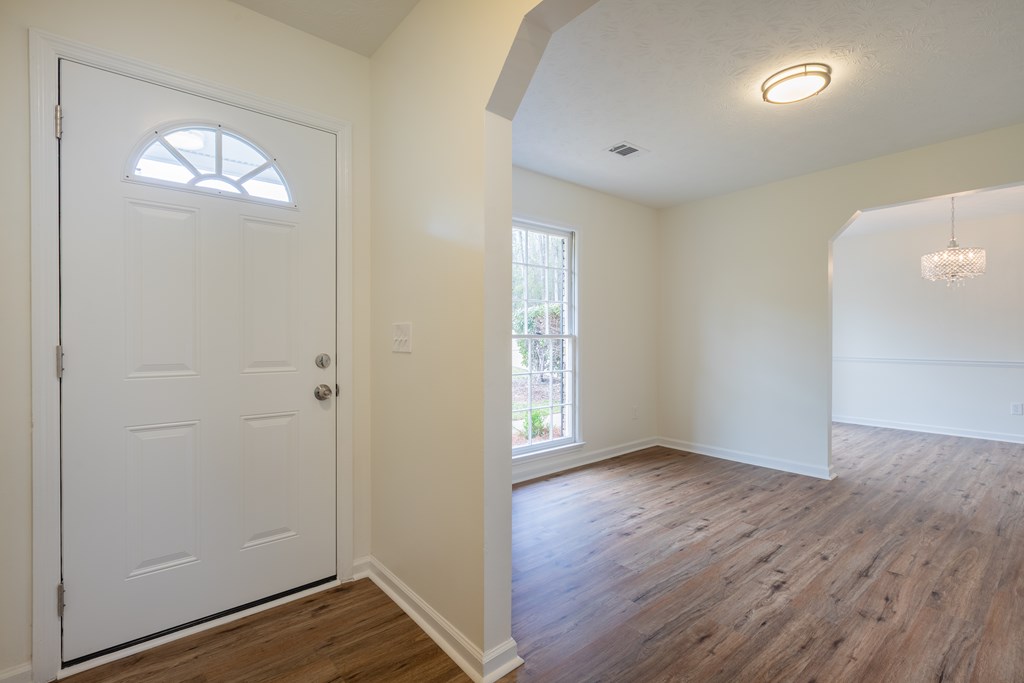 1997 York Town Road Columbus, GA 31907 - Photo 4 of 23