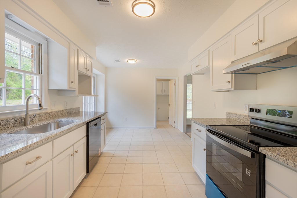 1997 York Town Road Columbus, GA 31907 - Photo 9 of 23