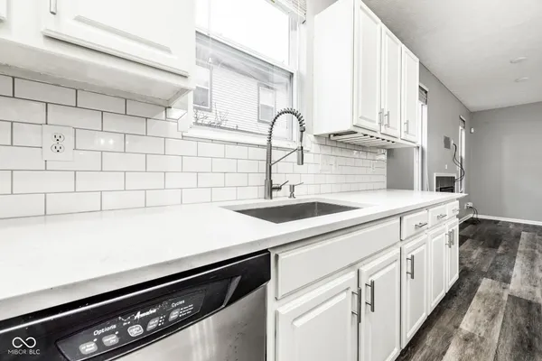 $3,200 | 2525 Central Avenue, Indianapolis, IN 46205