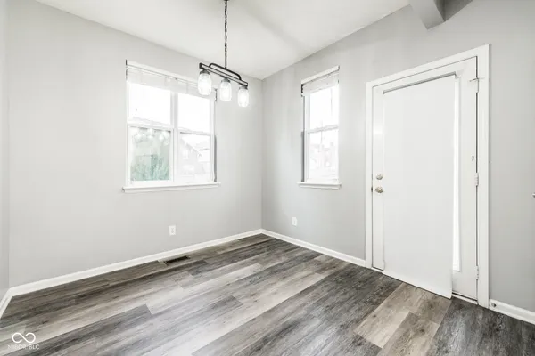 $3,200 | 2525 Central Avenue, Indianapolis, IN 46205