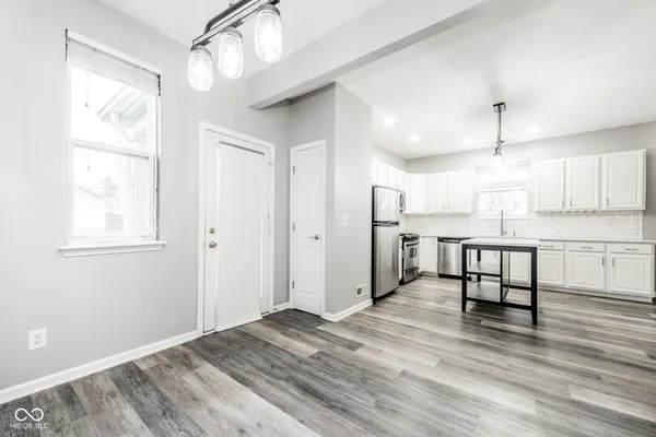 $3,200 | 2525 Central Avenue, Indianapolis, IN 46205