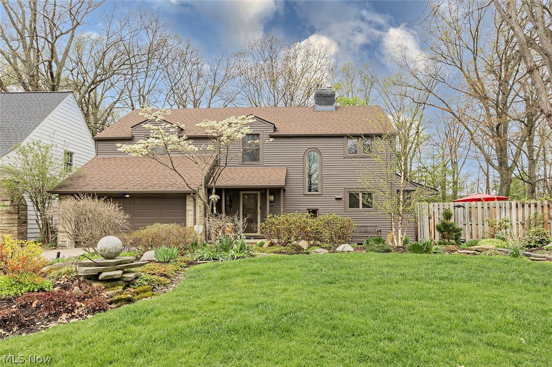 1510 Crest Road Cleveland Heights, OH 44121 - Photo 2 of 35