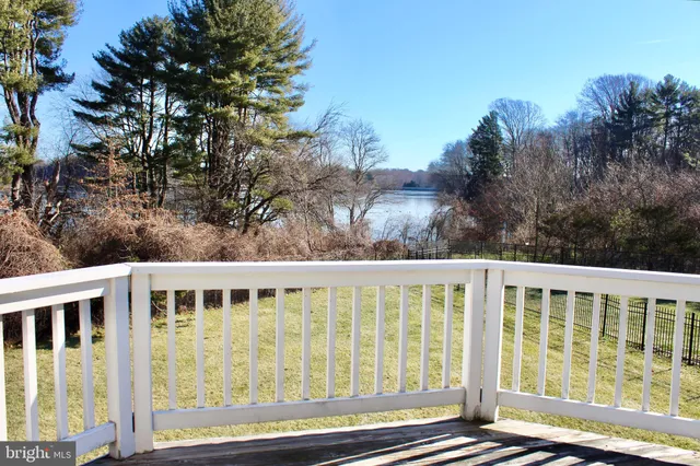 $1,950 | 40 Hidden Cove Drive, Southampton, PA 18966