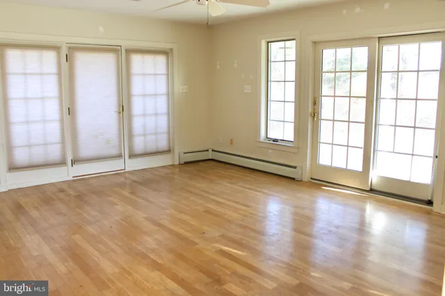 $1,950 | 40 Hidden Cove Drive, Southampton, PA 18966