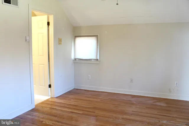 $1,950 | 40 Hidden Cove Drive, Southampton, PA 18966