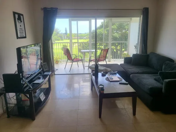$1,600 | 3050 North Palm Aire Drive, Unit 504, Pompano Beach, FL 33069