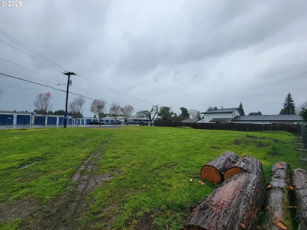 $350,000 | 5010 Windsor Island Road North, Keizer, OR 97303