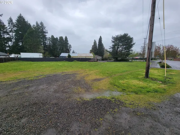 $350,000 | 5010 Windsor Island Road North, Keizer, OR 97303