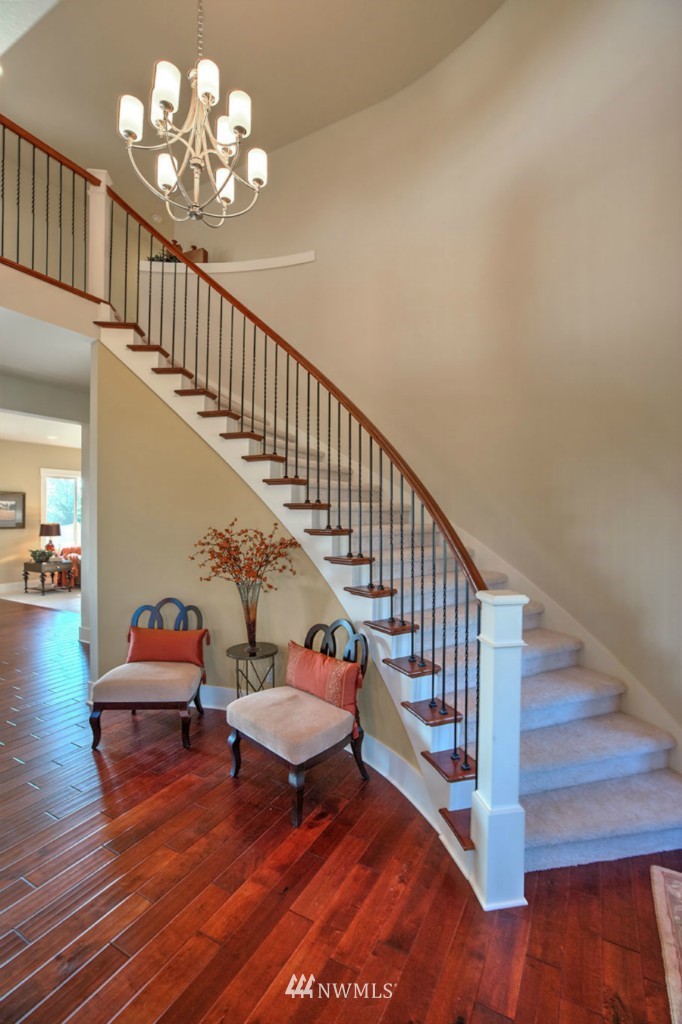 6516 Northeast 1st Street Renton, WA 98059 - Photo 9 of 20 Gallery Image 9