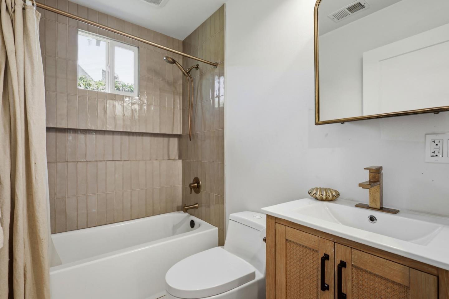 501 Brighton Road Pacifica, CA 94044 - Photo 16 of 21