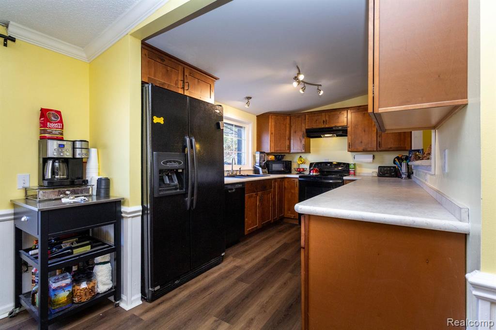 9002 Arnold Road Fair Haven, MI 48023 - Photo 14 of 43