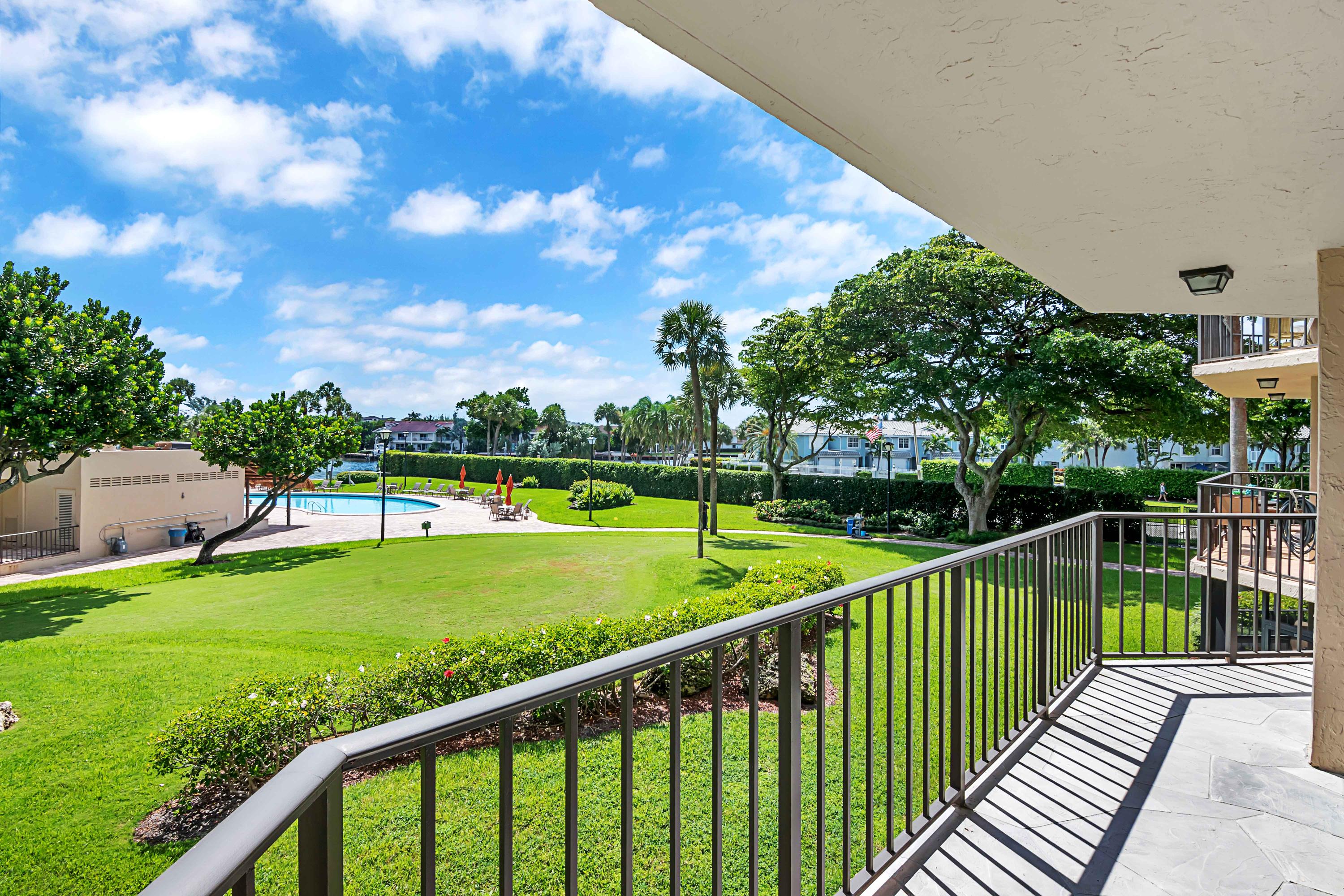 859 Jeffery Street, Unit 214 Boca Raton, FL 33487 - Photo 15 of 35 DSC_0848