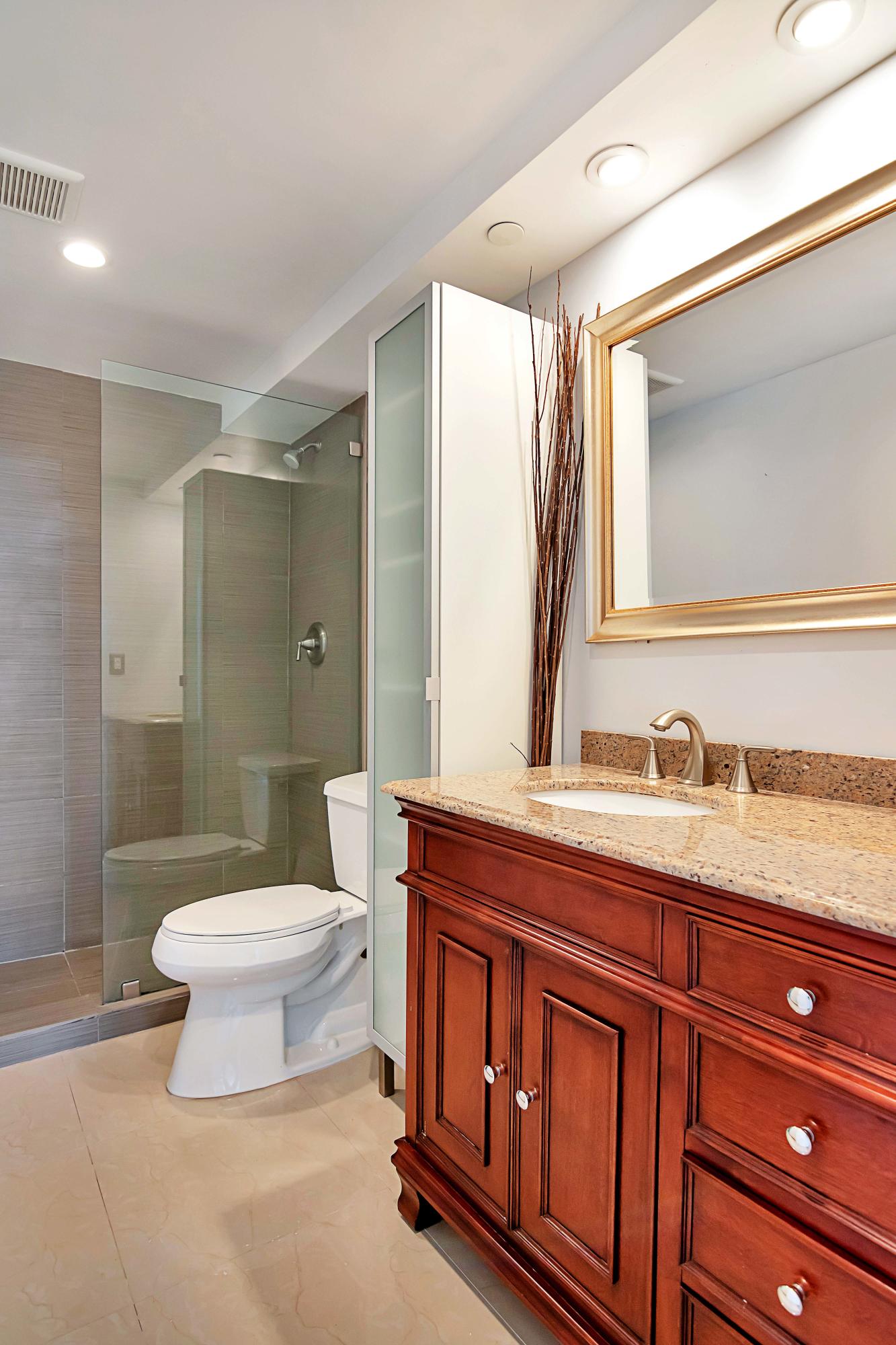 859 Jeffery Street, Unit 214 Boca Raton, FL 33487 - Photo 10 of 35 DSC_0813