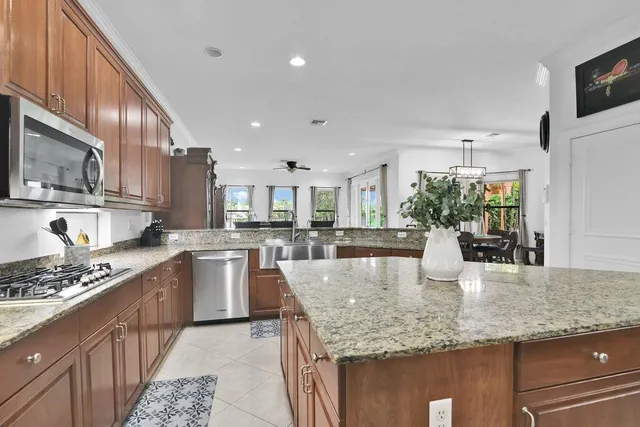 $9,000 | 10703 Versailles Boulevard, Wellington, FL 33449