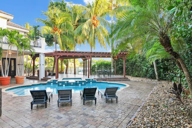 $9,000 | 10703 Versailles Boulevard, Wellington, FL 33449