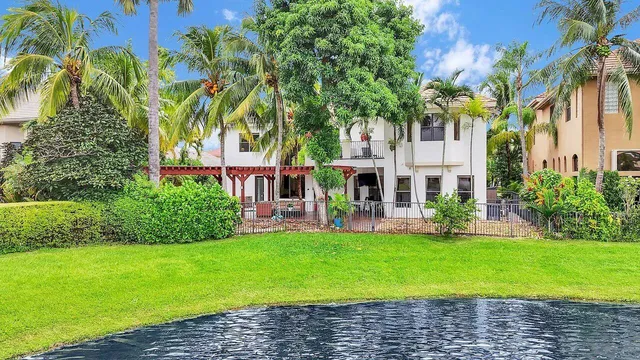 $9,000 | 10703 Versailles Boulevard, Wellington, FL 33449