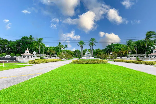 $9,000 | 10703 Versailles Boulevard, Wellington, FL 33449