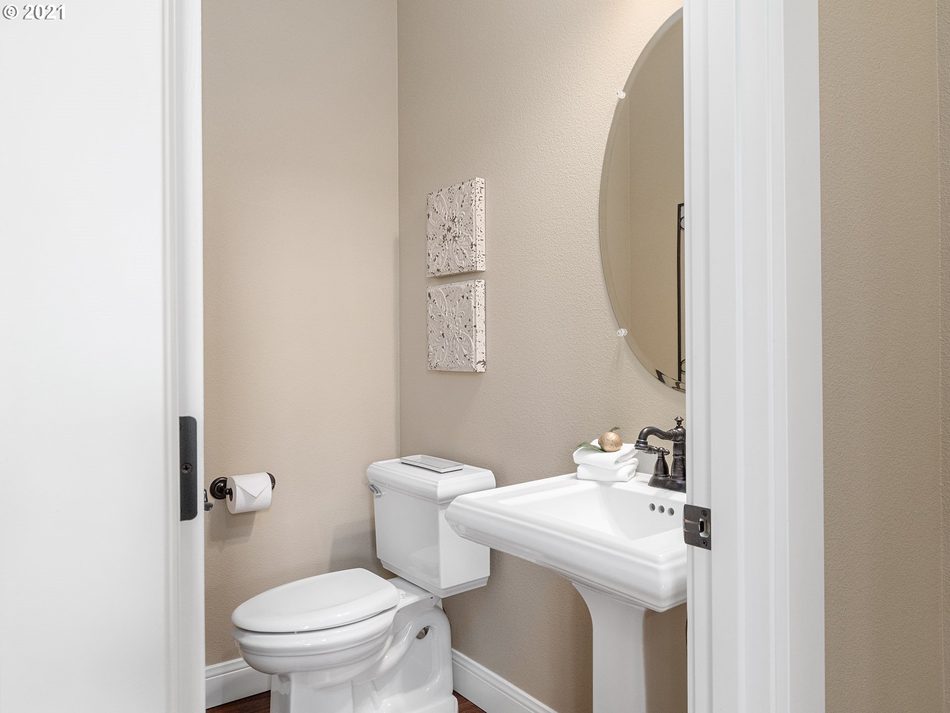 28575 Southwest Mountain Road West Linn, OR 97068 - Photo 15 of 32 Gallery Image 15