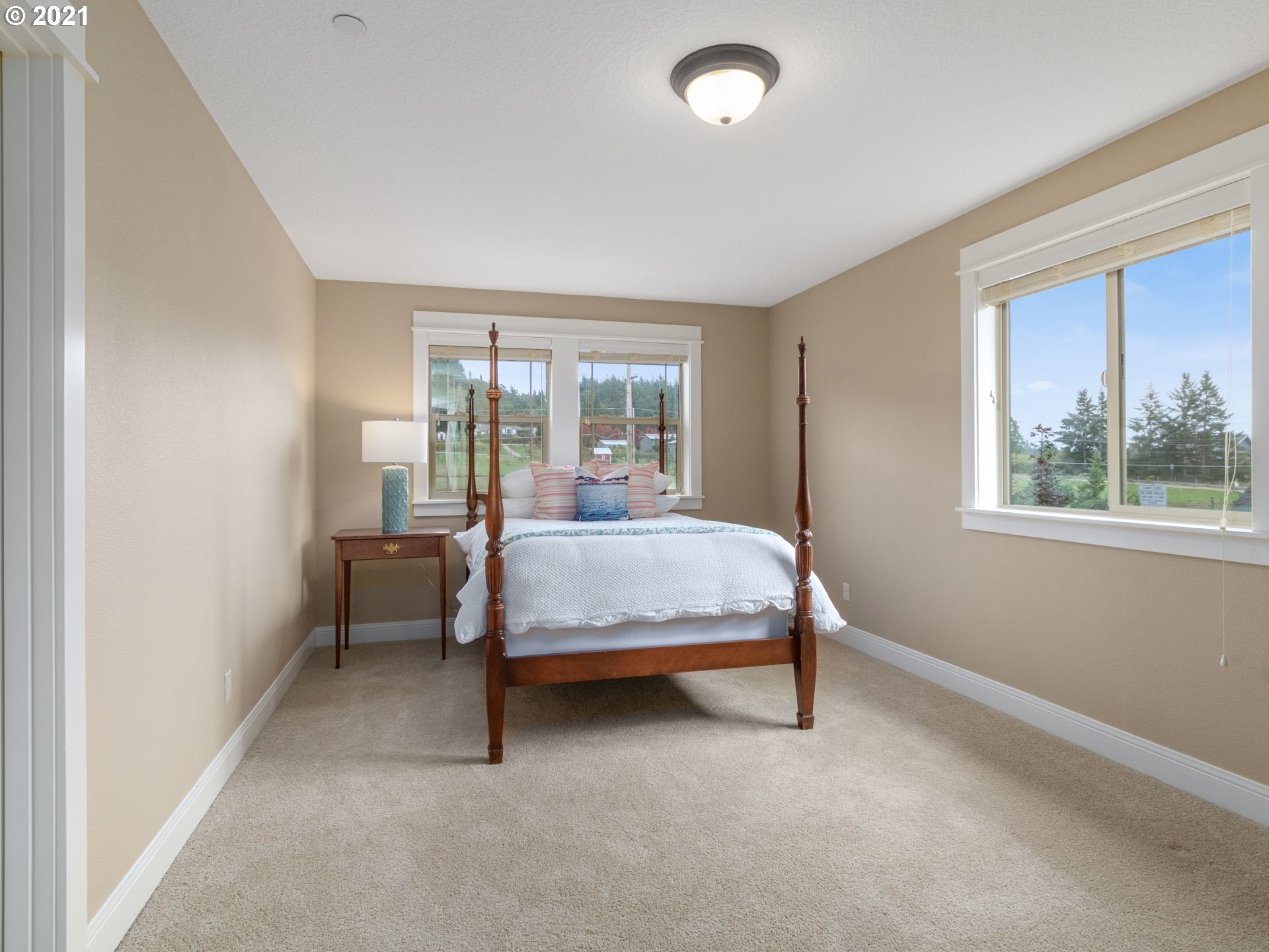 28575 Southwest Mountain Road West Linn, OR 97068 - Photo 22 of 32 Gallery Image 22