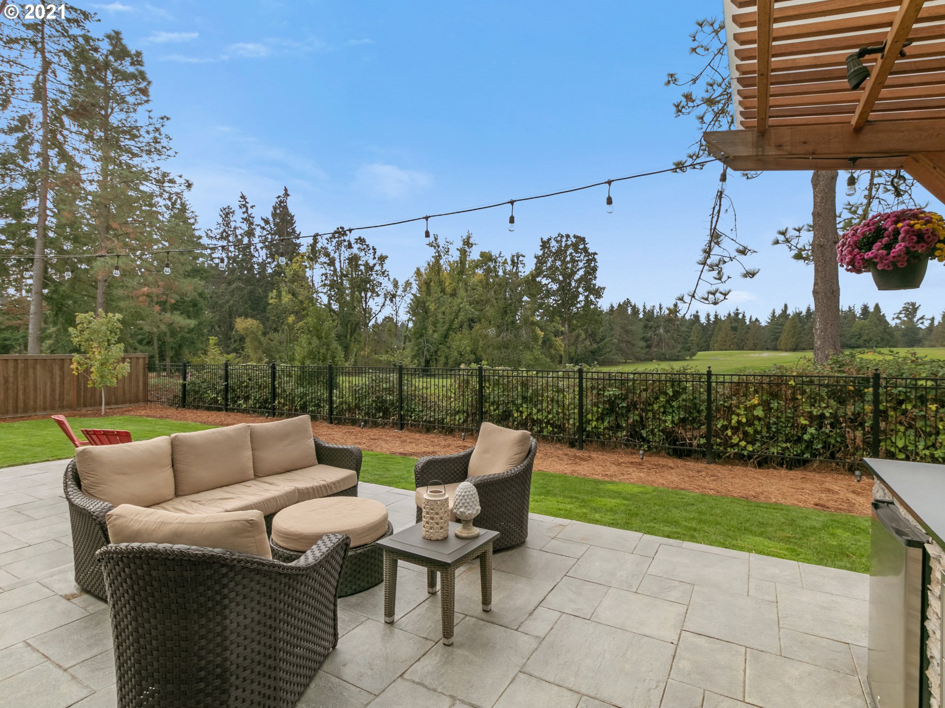 28575 Southwest Mountain Road West Linn, OR 97068 - Photo 28 of 32 Gallery Image 28