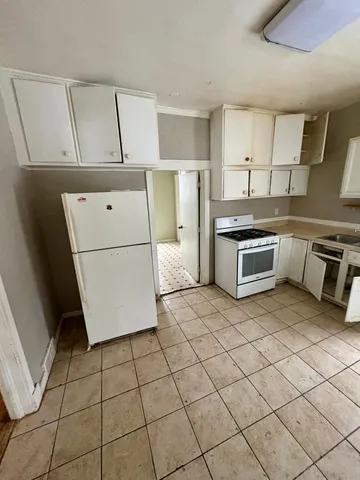 $360,000 | 2921 33rd Avenue South, Minneapolis, MN 55406