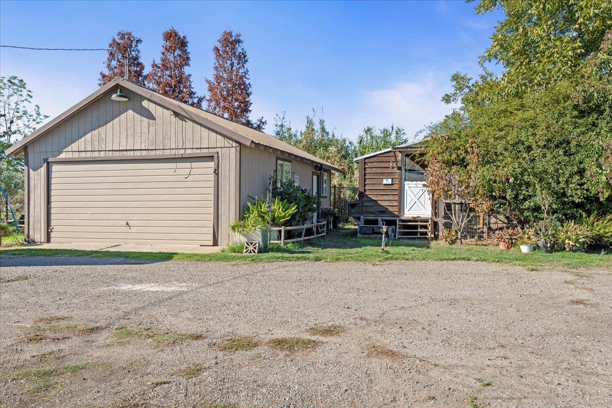 23707 North Graham Road Acampo, CA 95220 - Photo 25 of 37 a view of outdoor space yard and garage