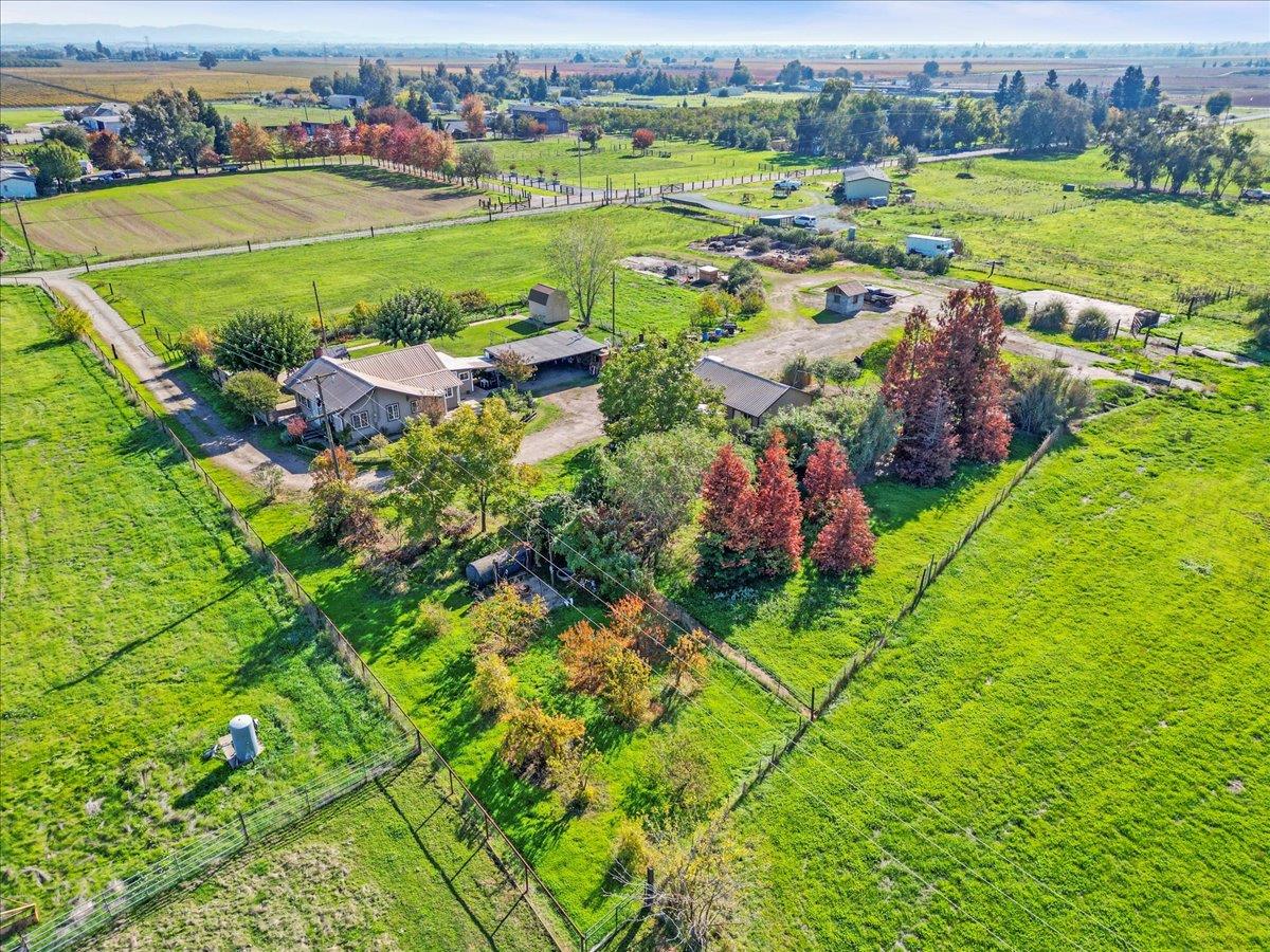 23707 North Graham Road Acampo, CA 95220 - Photo 35 of 37 an aerial view of a residential houses with outdoor space