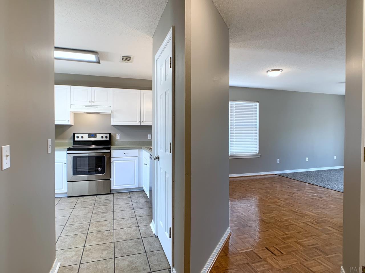 7650 Chablis Circle Navarre, FL 32566 - Photo 7 of 35