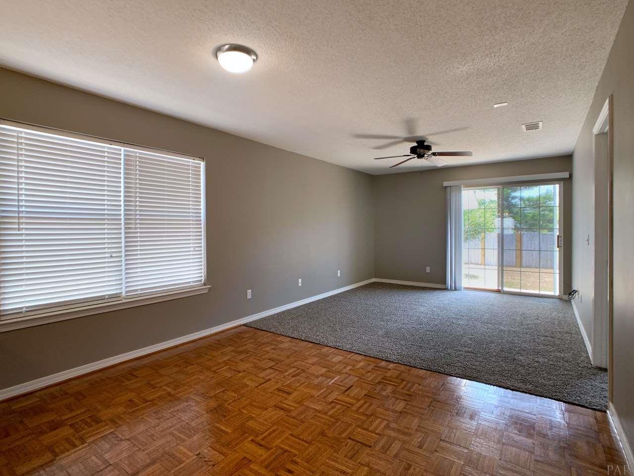 7650 Chablis Circle Navarre, FL 32566 - Photo 10 of 35