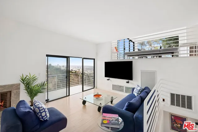 $10,500 | 8546 Hillside Avenue, Los Angeles, CA 90069