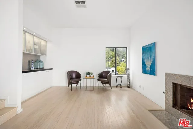 $10,500 | 8546 Hillside Avenue, Los Angeles, CA 90069