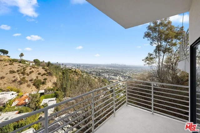 $10,500 | 8546 Hillside Avenue, Los Angeles, CA 90069