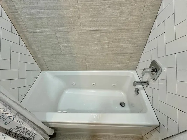 $8,500 | 3409 45th Street West, Bradenton, FL 34209