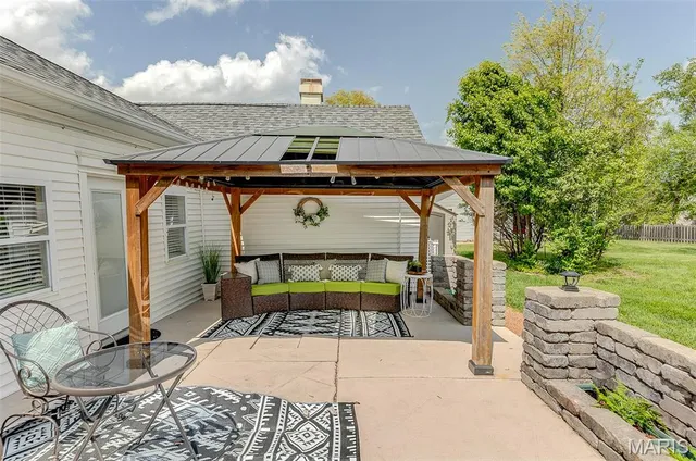 $424,500 | 339 East Mill Street, Millstadt, IL 62260