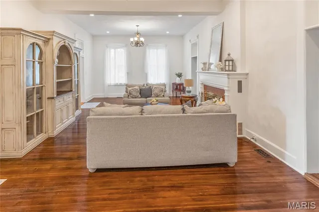 $424,500 | 339 East Mill Street, Millstadt, IL 62260