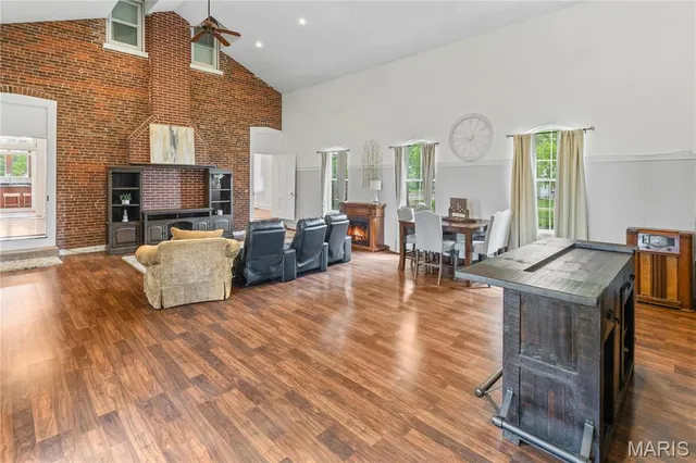 $424,500 | 339 East Mill Street, Millstadt, IL 62260