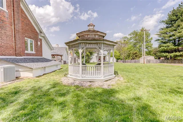 $424,500 | 339 East Mill Street, Millstadt, IL 62260