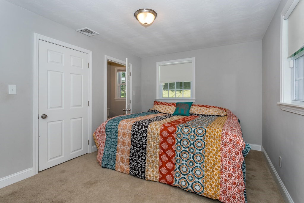 8 Edith Road Framingham, MA 01701 - Photo 11 of 22